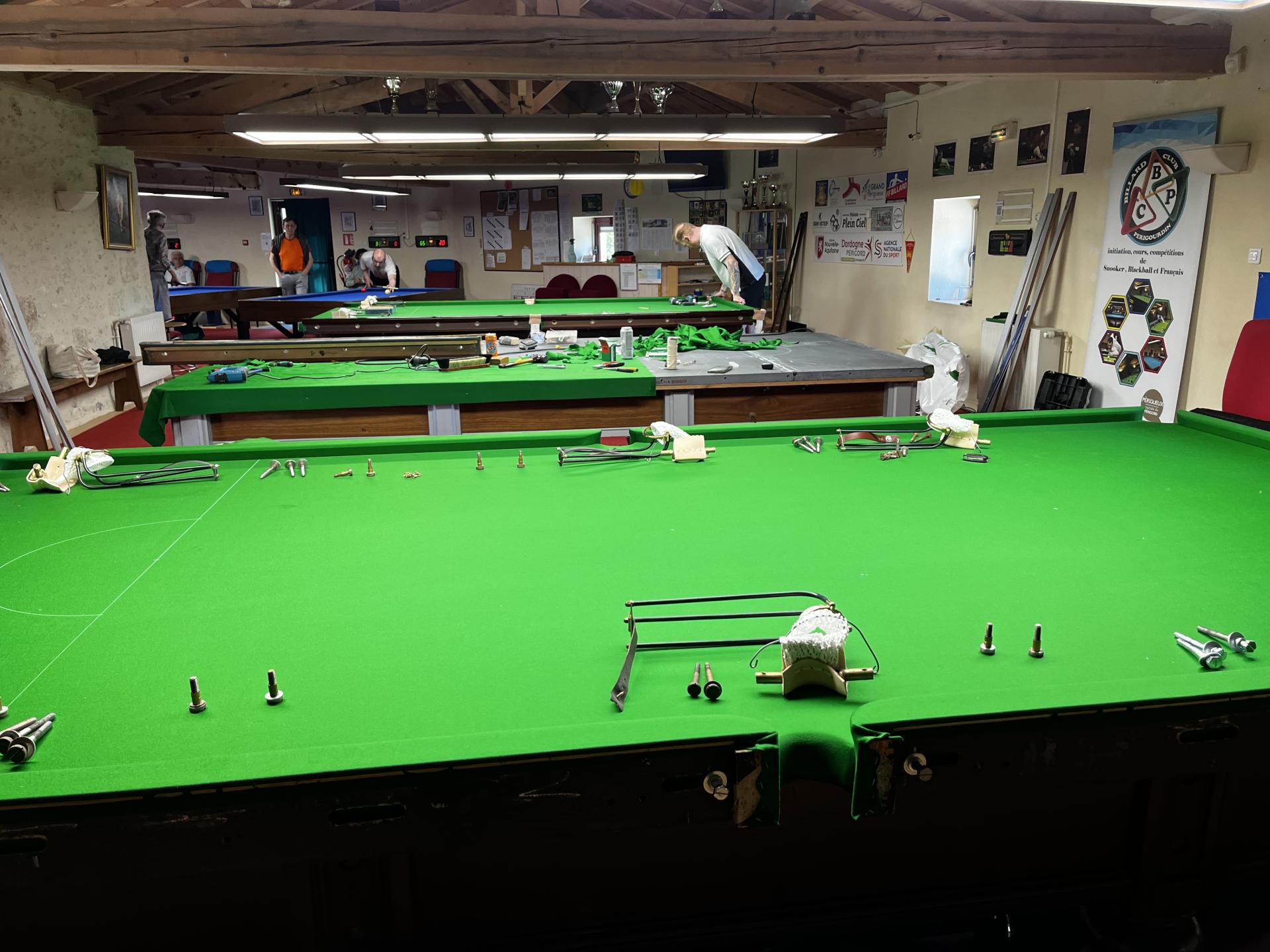 le changement des draps des snooker